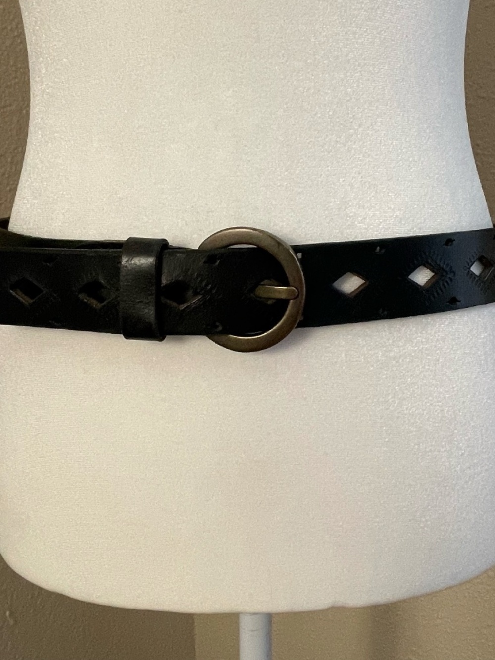 Women's Dockers Black Leather Belt Diamond Etched Cut Out
